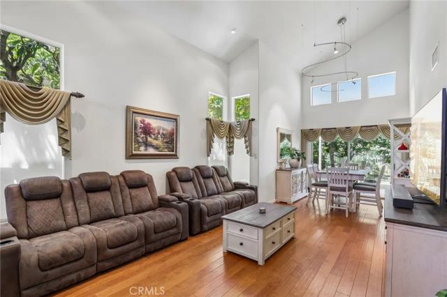 527 S Morningstar Drive, Anaheim, CA 92808