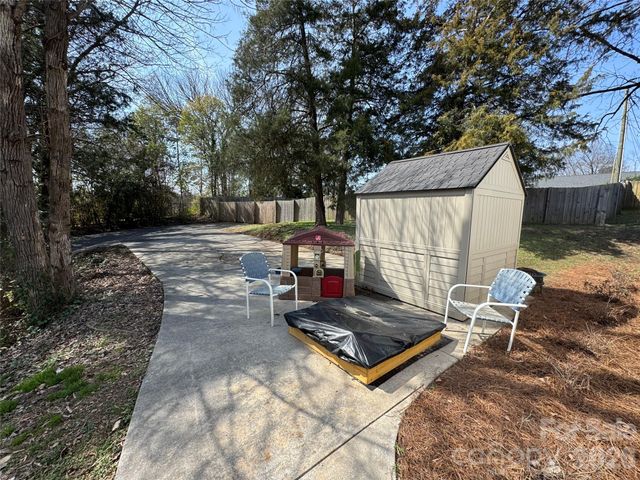 345 Dellwood Court SE, Concord, NC 28025