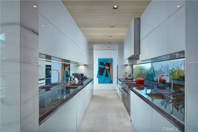 1220 W Bay Avenue, Newport Beach, CA 92661