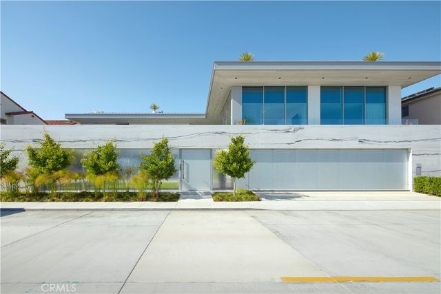 1220 W Bay Avenue, Newport Beach, CA 92661