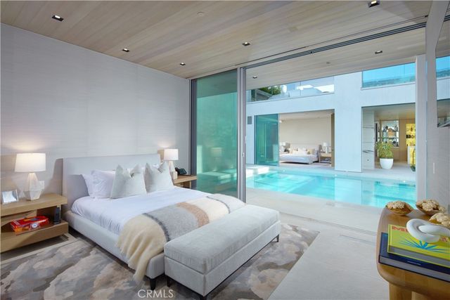 1220 W Bay Avenue, Newport Beach, CA 92661