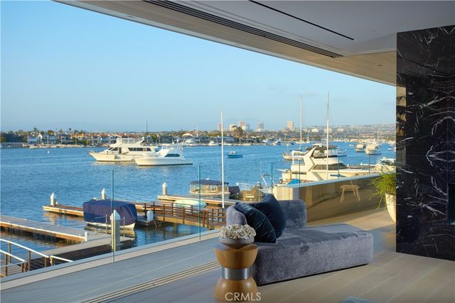 1220 W Bay Avenue, Newport Beach, CA 92661