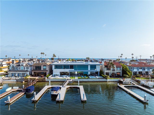 1220 W Bay Avenue, Newport Beach, CA 92661
