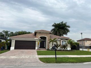15205 SW 13th Ter, Miami, FL 33194