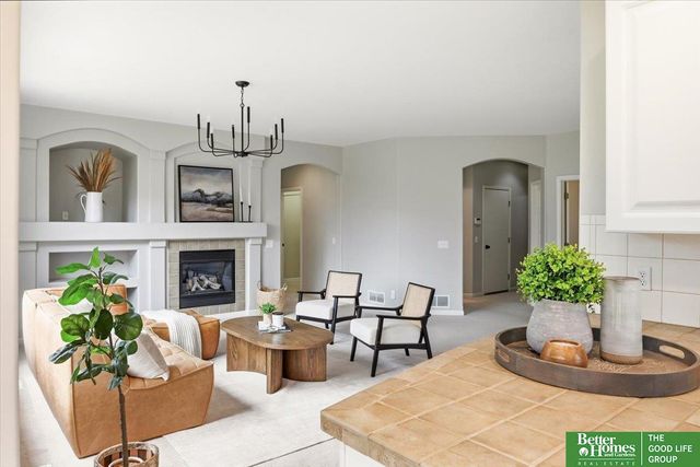 9816 S 28th Avenue Circle, Bellevue, NE 68123
