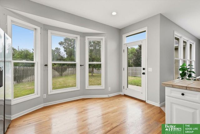 9816 S 28th Avenue Circle, Bellevue, NE 68123