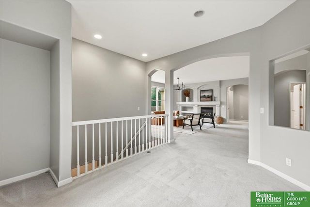 9816 S 28th Avenue Circle, Bellevue, NE 68123