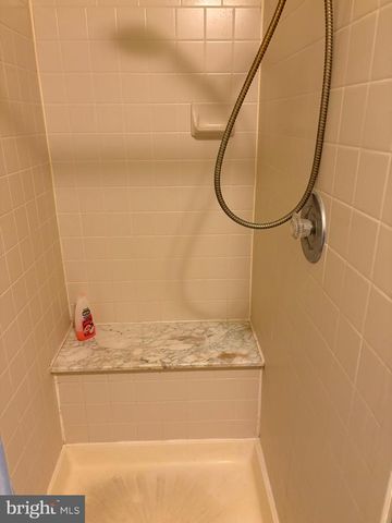 701A TRESCOTT PL, Mount Laurel, NJ 08054
