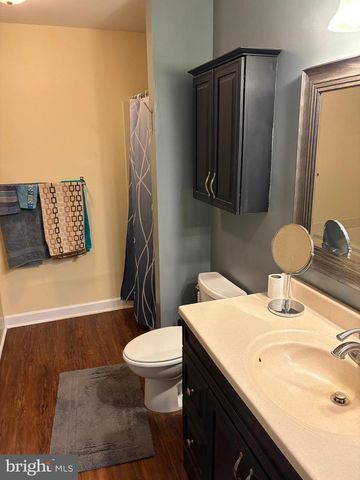 701A TRESCOTT PL, Mount Laurel, NJ 08054