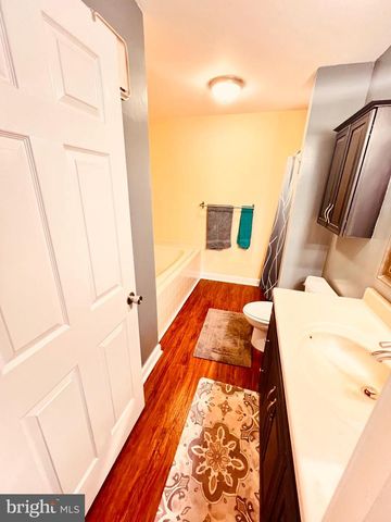 701A TRESCOTT PL, Mount Laurel, NJ 08054