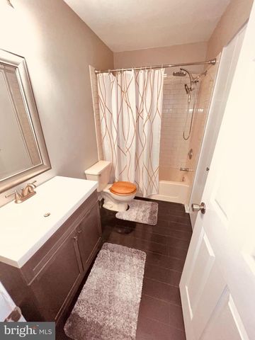 701A TRESCOTT PL, Mount Laurel, NJ 08054