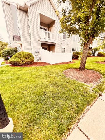 701A TRESCOTT PL, Mount Laurel, NJ 08054