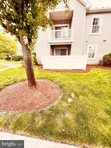 701A TRESCOTT PL, Mount Laurel, NJ 08054