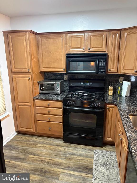 701A TRESCOTT PL, Mount Laurel, NJ 08054