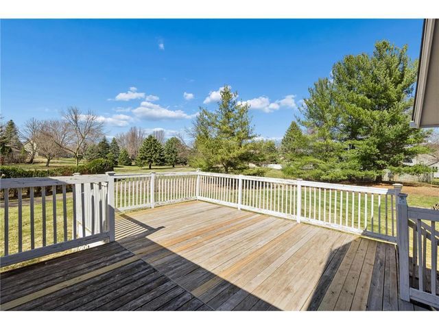 15345 41st Place N, Plymouth, MN 55446