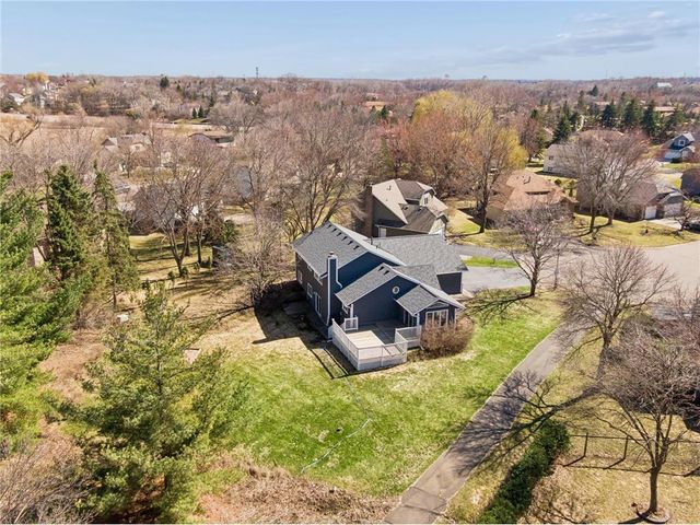 15345 41st Place N, Plymouth, MN 55446
