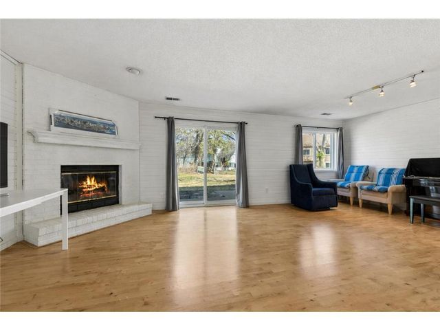 15345 41st Place N, Plymouth, MN 55446