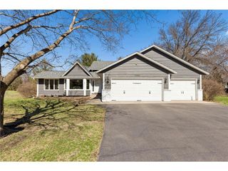 15345 41st Place N, Plymouth, MN 55446