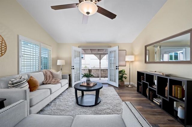 635 Via Santa Cruz, Vista, CA 92081