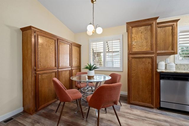 635 Via Santa Cruz, Vista, CA 92081