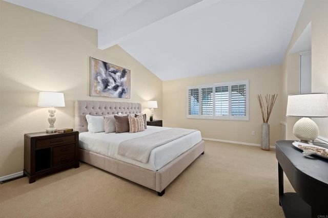 635 Via Santa Cruz, Vista, CA 92081