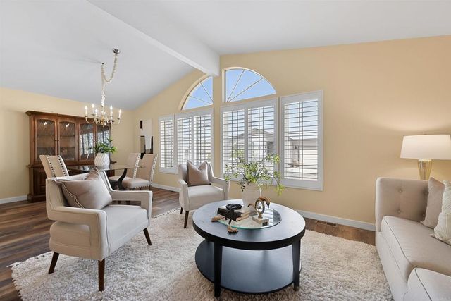 635 Via Santa Cruz, Vista, CA 92081