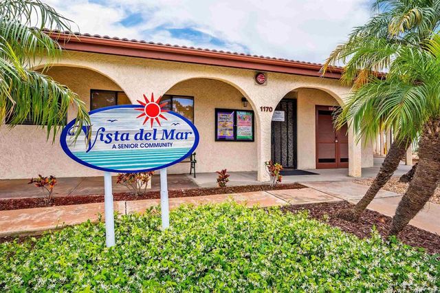 635 Via Santa Cruz, Vista, CA 92081