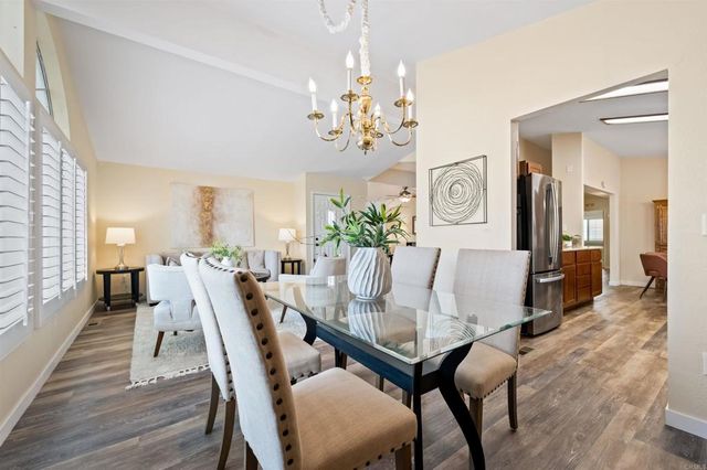 635 Via Santa Cruz, Vista, CA 92081