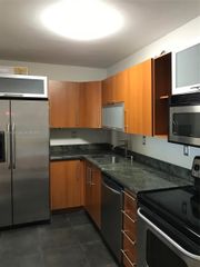 10431 N Kendall Dr D106, Miami, FL 33176