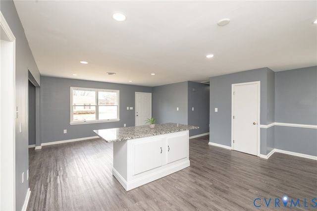 2601 Bent Oaks Dr, Colonial Heights, VA 23834