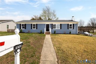 2601 Bent Oaks Dr, Colonial Heights, VA 23834