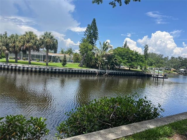 9105 TUDOR DRIVE F103, Tampa, FL 33615