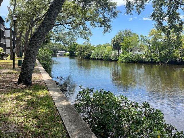 9105 TUDOR DRIVE F103, Tampa, FL 33615