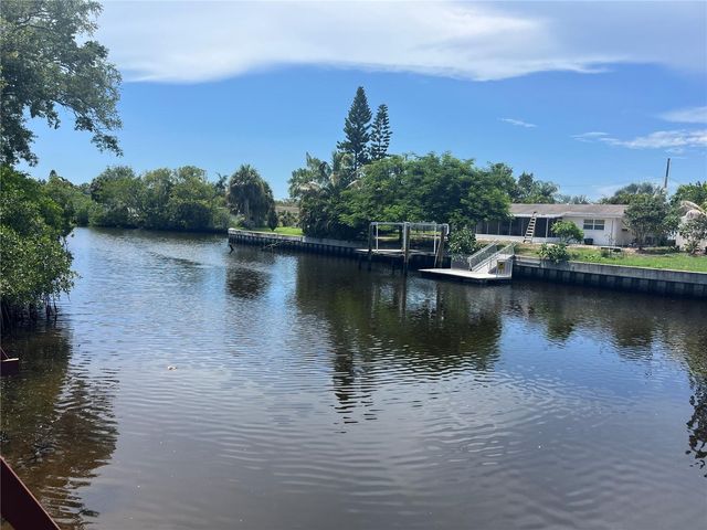 9105 TUDOR DRIVE F103, Tampa, FL 33615