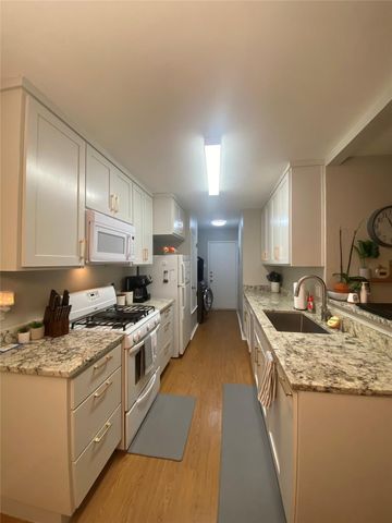 12306 Deer Falls DR B, Austin, TX 78729