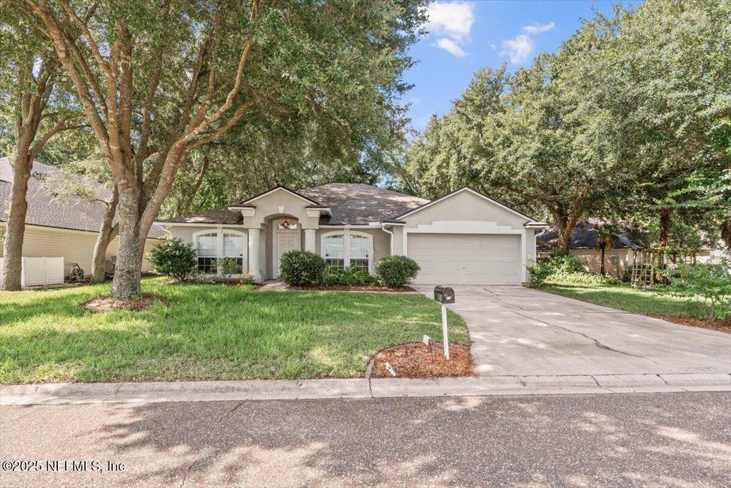 3074 CAPTIVA BLUFF Circle, Jacksonville, FL 32226