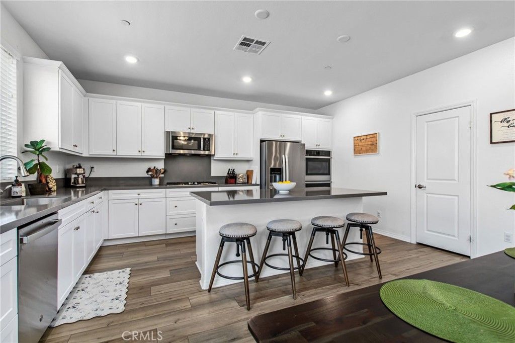 33108 Toledo Bend Court, Winchester, CA 92596 — photo 5