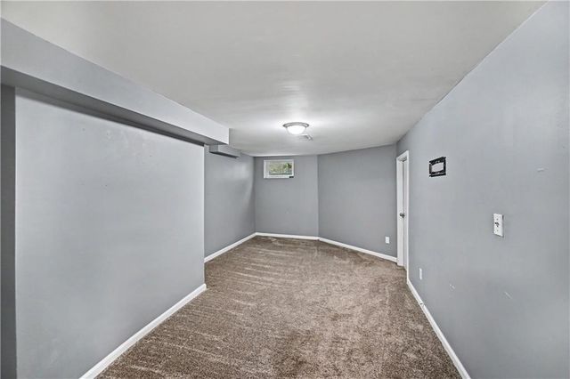 2200 W 74th Terrace, Prairie Village, KS 66208