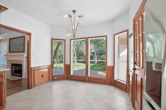 47 N Buck Ridge, The Woodlands, TX 77381