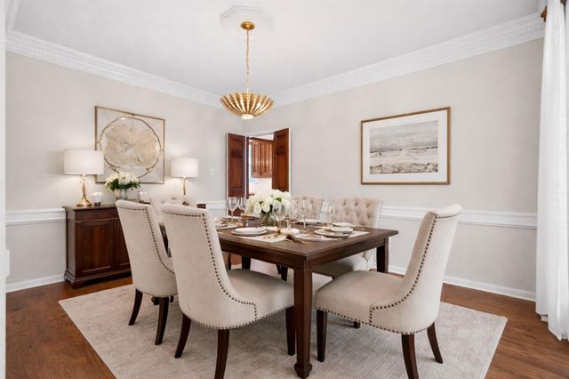 47 N Buck Ridge, The Woodlands, TX 77381