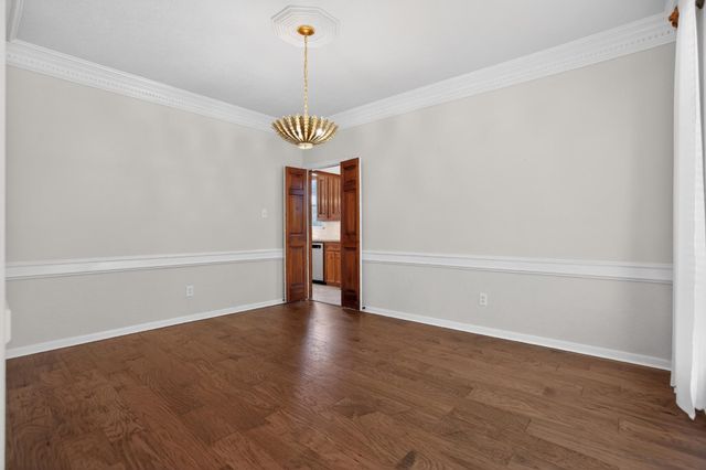 47 N Buck Ridge, The Woodlands, TX 77381