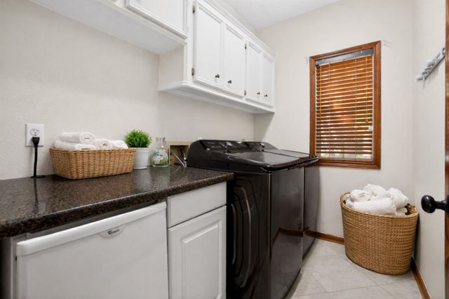 47 N Buck Ridge, The Woodlands, TX 77381