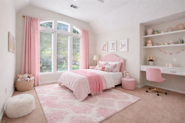 47 N Buck Ridge, The Woodlands, TX 77381