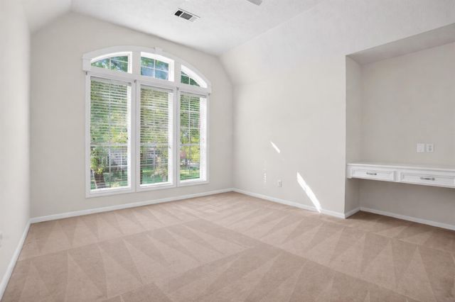 47 N Buck Ridge, The Woodlands, TX 77381