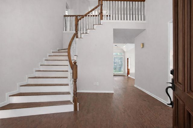 47 N Buck Ridge, The Woodlands, TX 77381