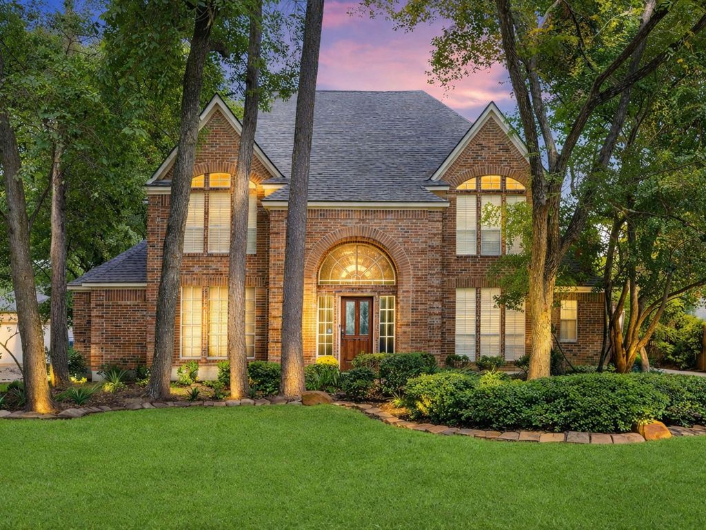 47 N Buck Ridge, The Woodlands, TX 77381