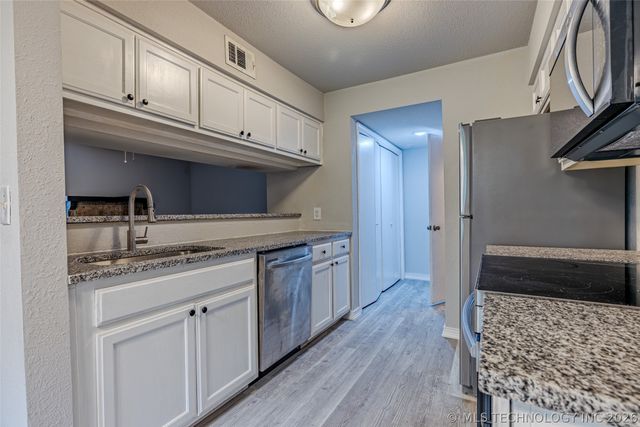 6504 S Memorial Drive 12E, Tulsa, OK 74133