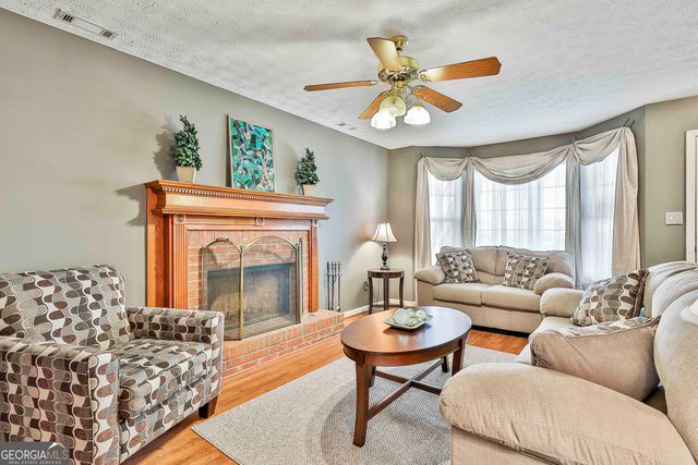 809 Lora Smith Road, Newnan, GA 30265