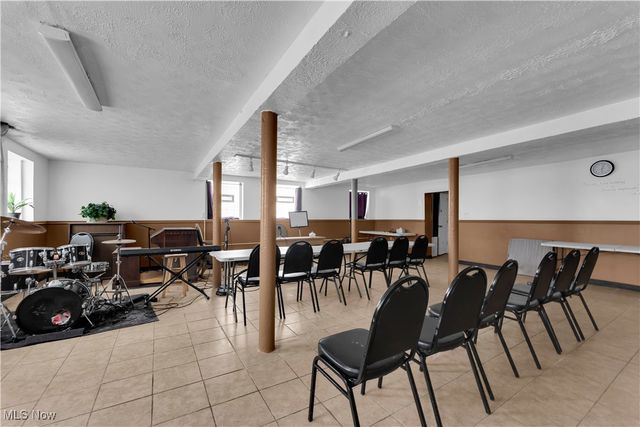 4591 W 41st Street, Cleveland, OH 44109