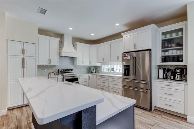 17015 WINNERS CIRCLE, Odessa, FL 33556